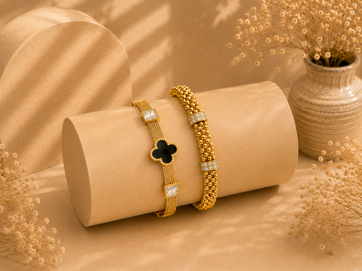 Clover & Beaded Gold Bracelet Set – Set of 2 Gold platted