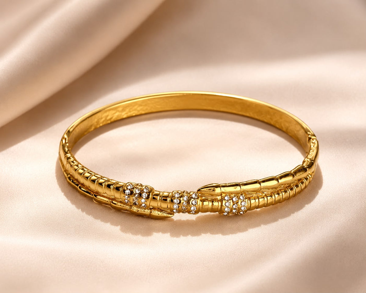 Luxury Gold-Plated Bracelet Set of 3 – Snake Chain, Woven Chain & Heart Charm